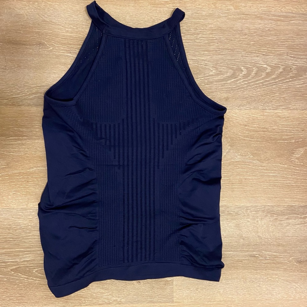 Athleta Workout Tank Top - Picture 2 of 4